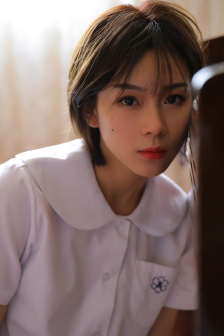 越跳衣服越少的舞蹈视频